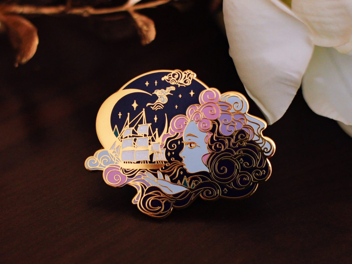 Gold Ocean of Sky Wind Goddess Hard Enamel Pin - Night Version